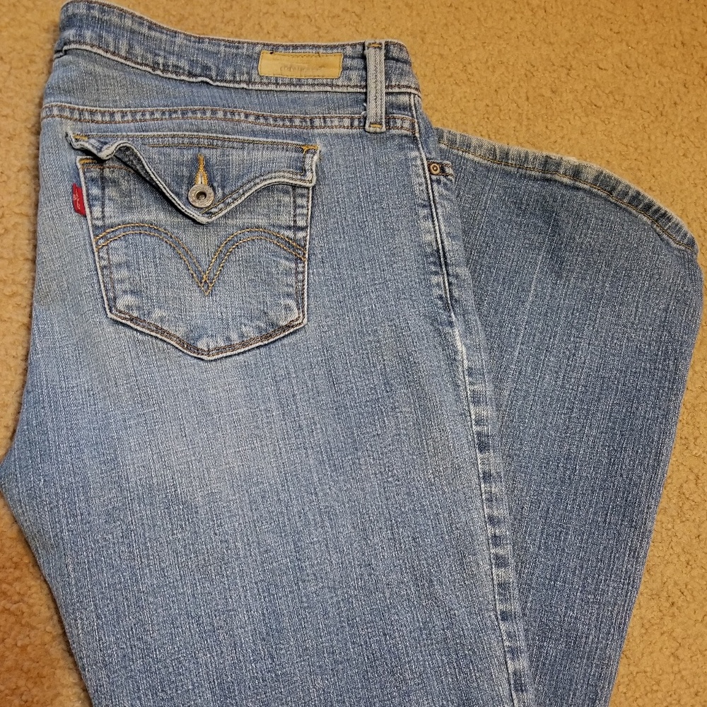 Levi Low Boot cut 545 size 16